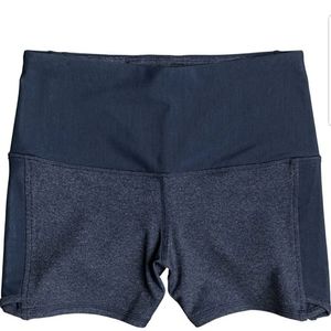 💖💖NWOT ROXY GYM TO SWIM SHORTIE💖💖